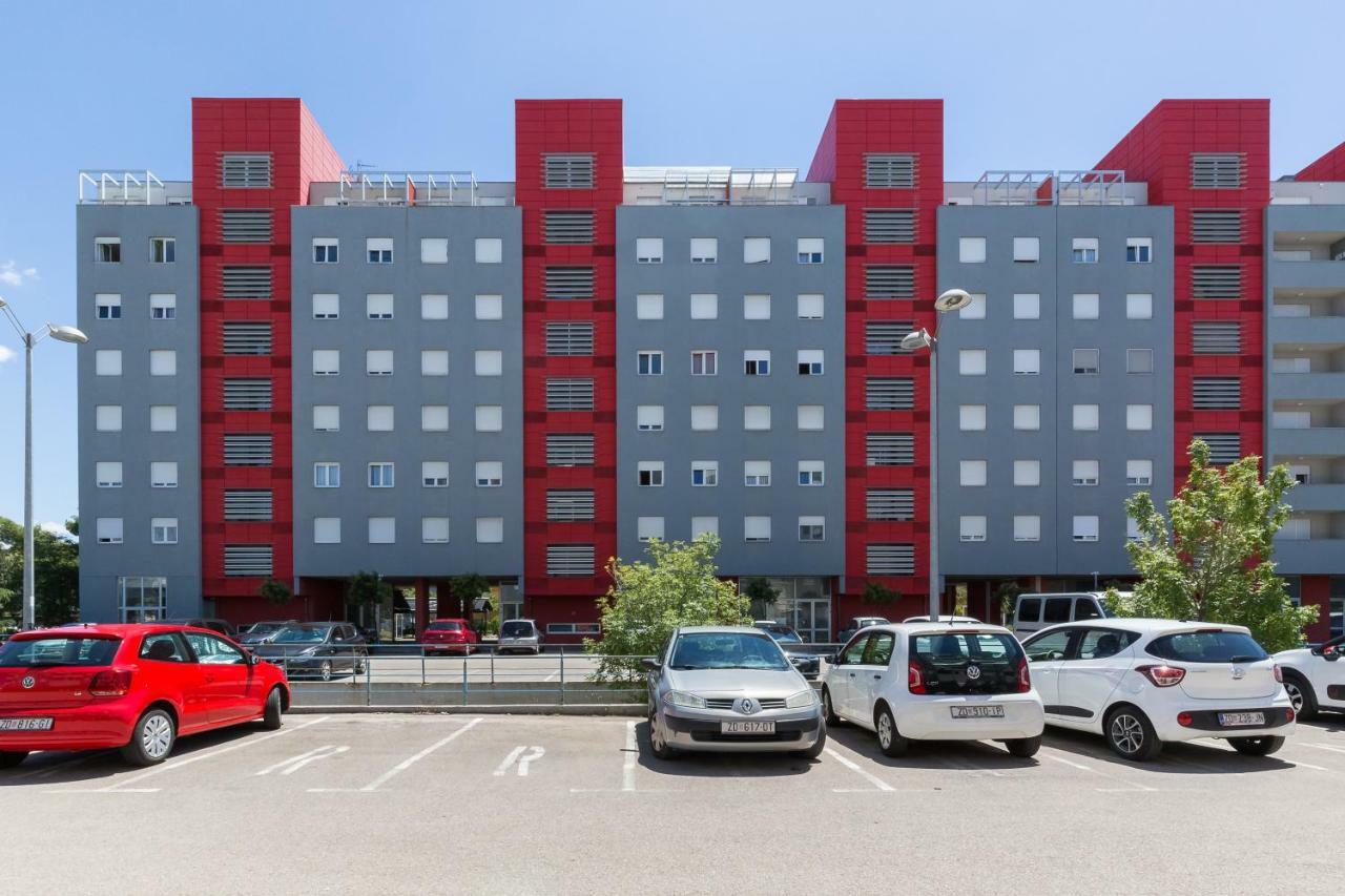 Apartment Pavic - Private Parking Задар Экстерьер фото